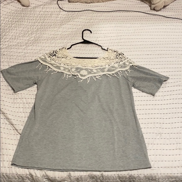 Cotten blouse - Picture 1 of 2